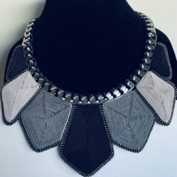Forest of Chintz Jewelry - Forest of Chintz Stunning Contemporary Hand Crated Necklace